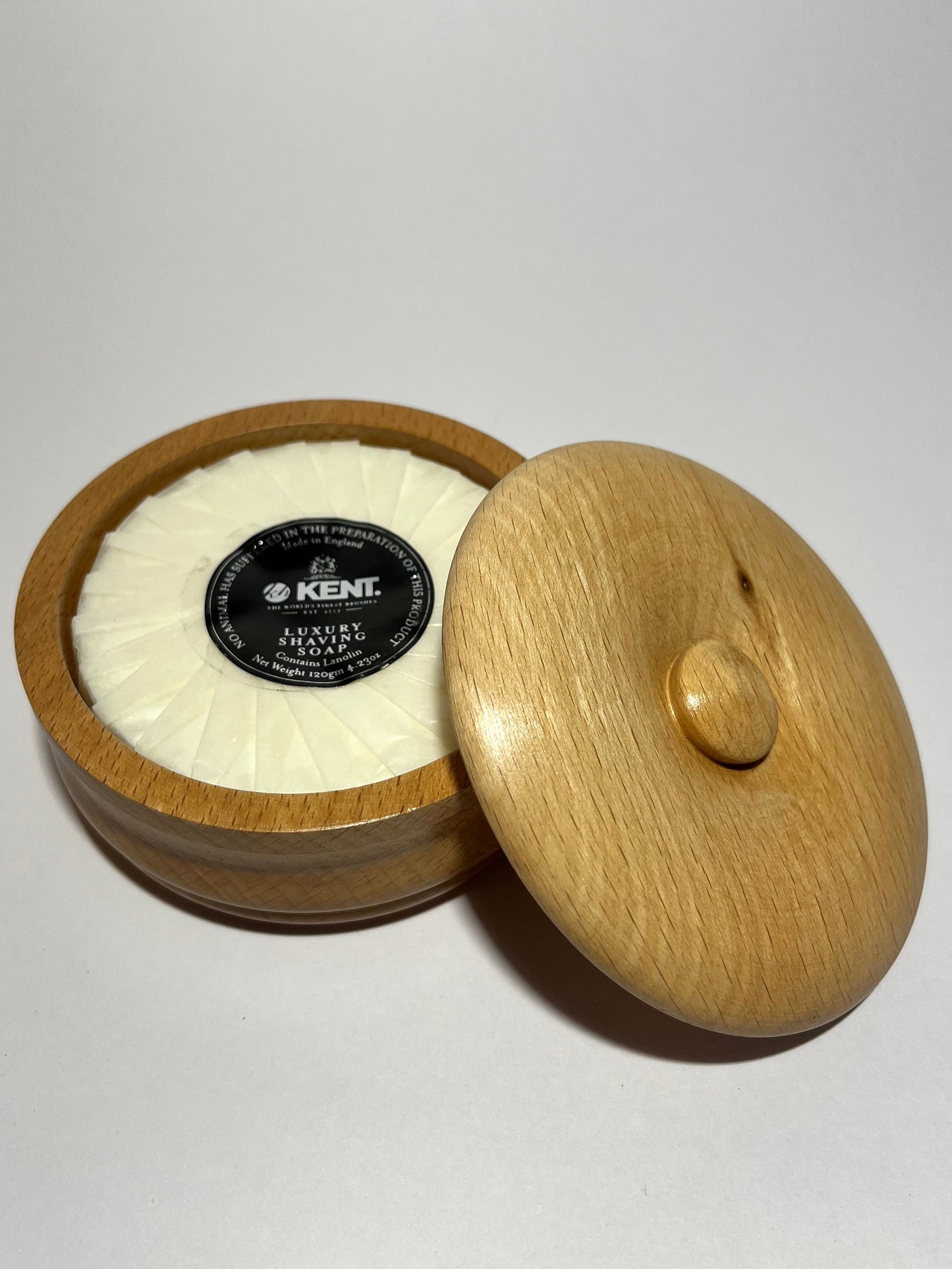 KENT shaving soap i classic wooden bowl