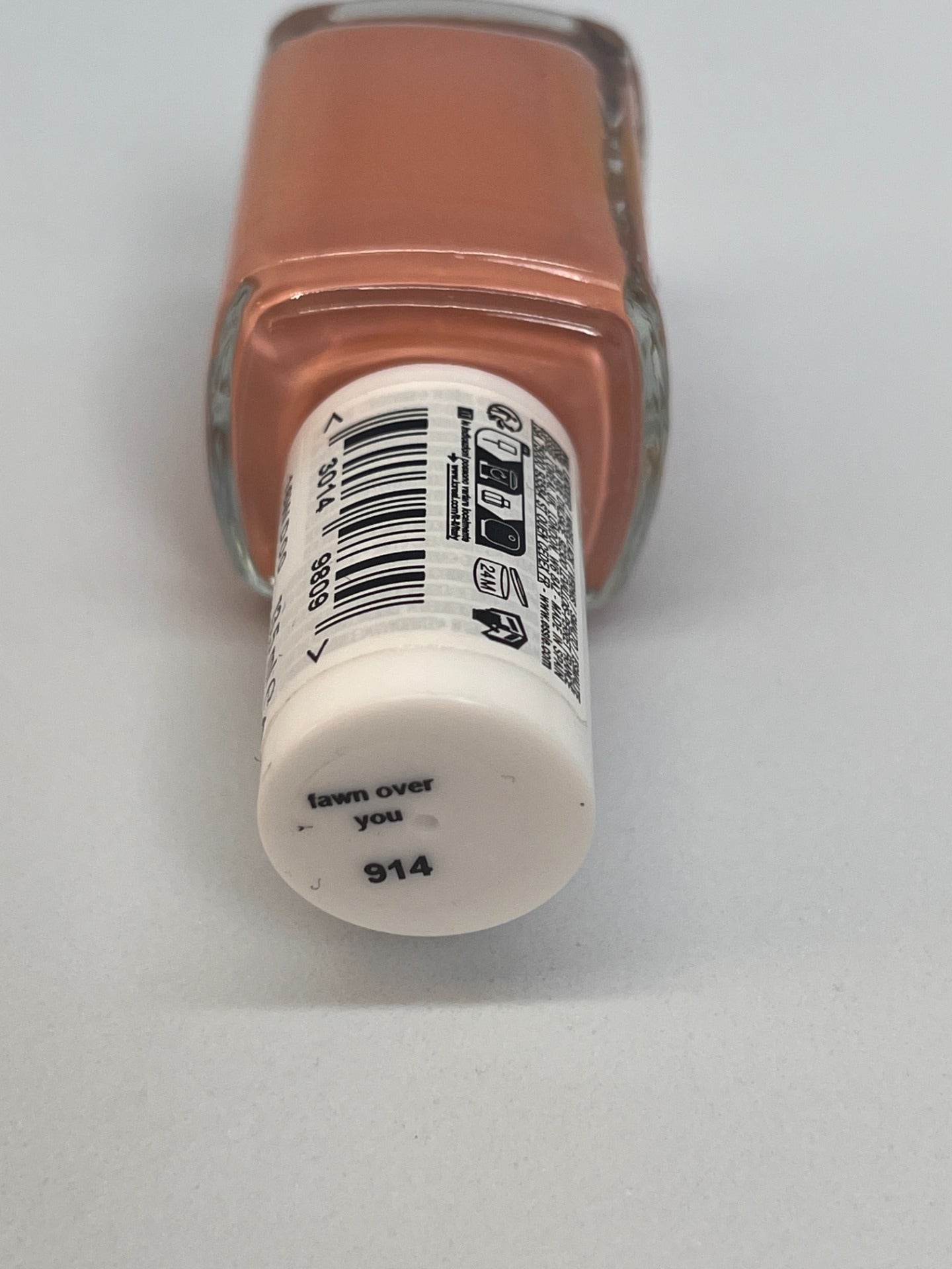 Essie Nail Lacquer- 914 Fawn Over You