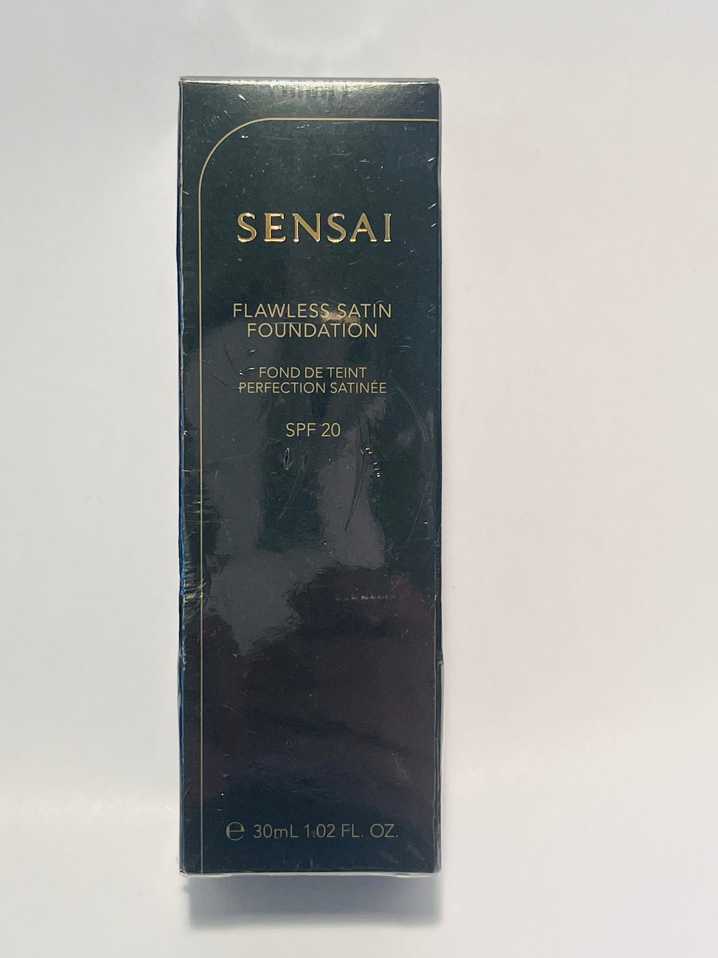 SENSAI Flawless Satin Moisture Foundation SPF25 205 Mocha Beige
