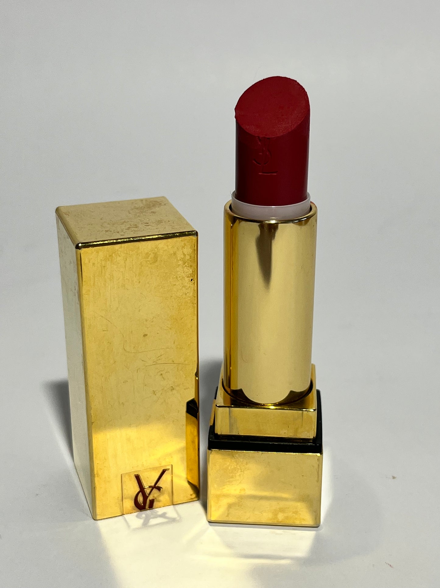 Yves Saint Laurent Rouge Pur Couture 04