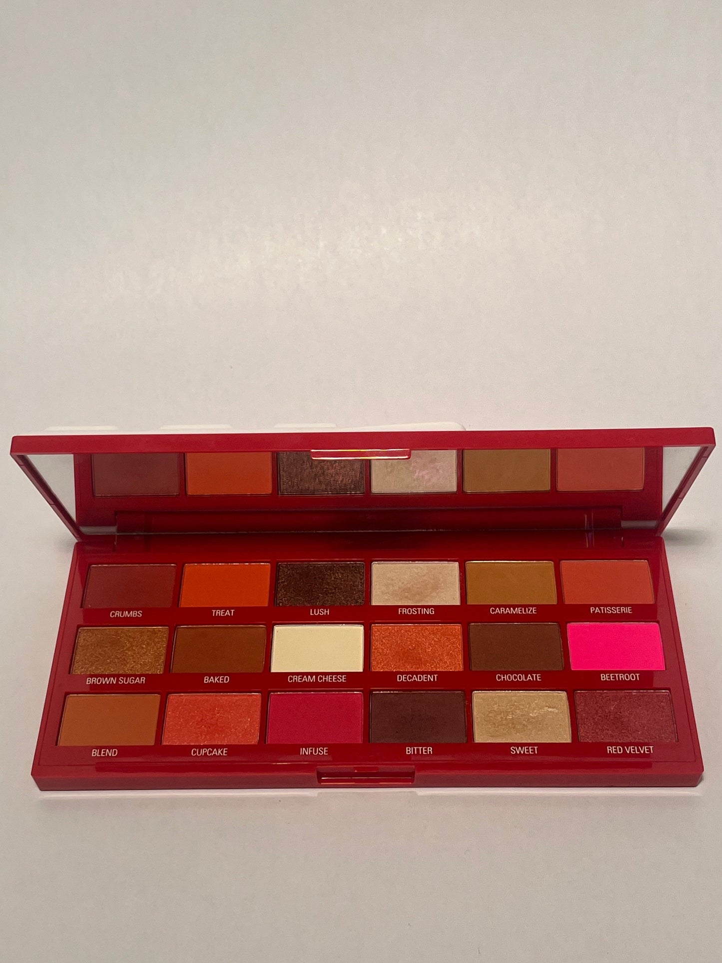 I Heart Revolution Eyeshadow Palette Red Velvet