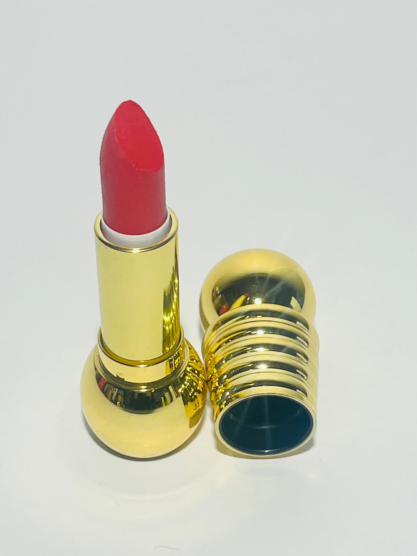 Dior Diorific Lipstick collection golden winter 046 MINUIT