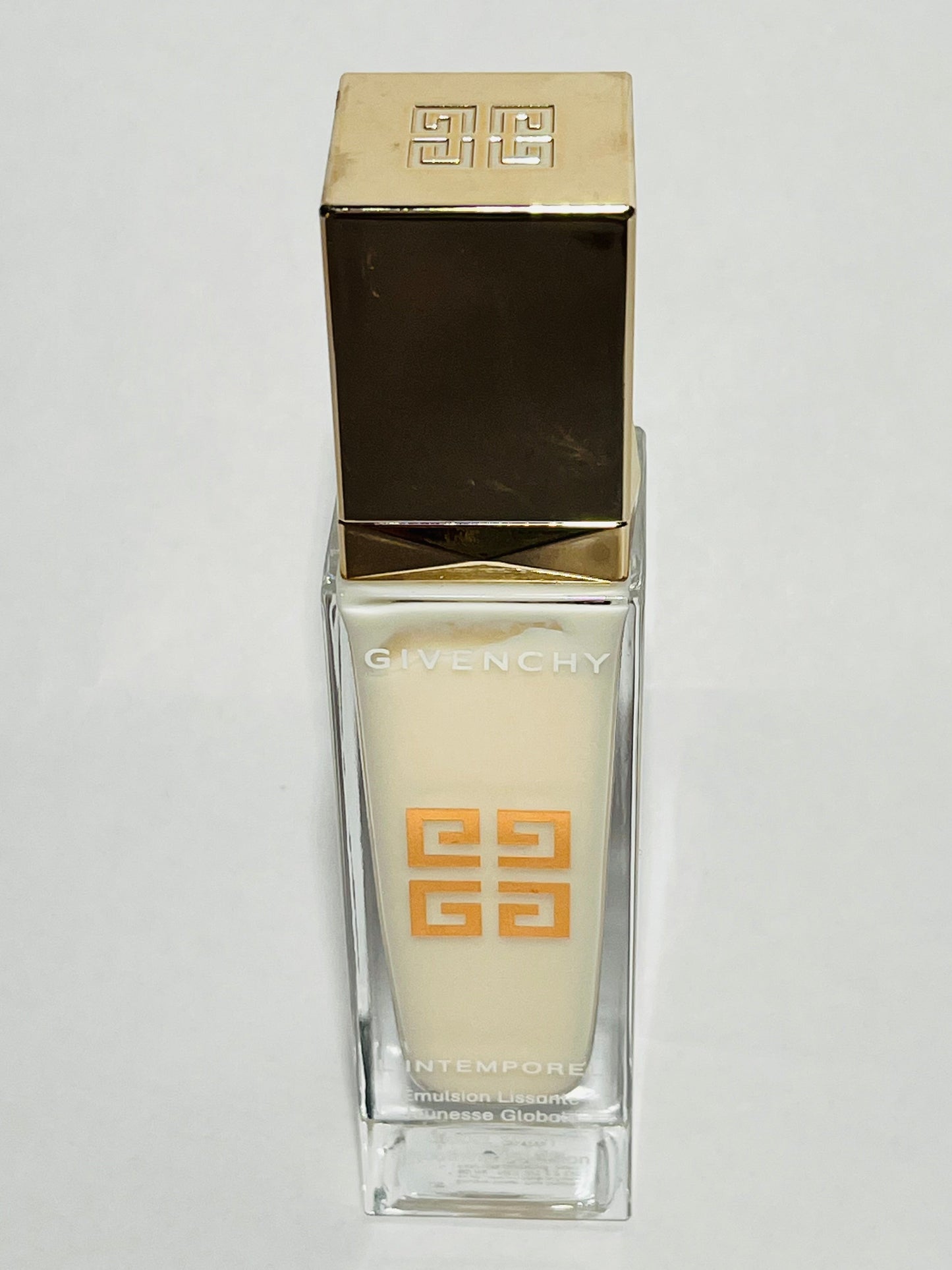 Givenchy L'Intemporel Global Youth Smoothing Emulsion 50 ml