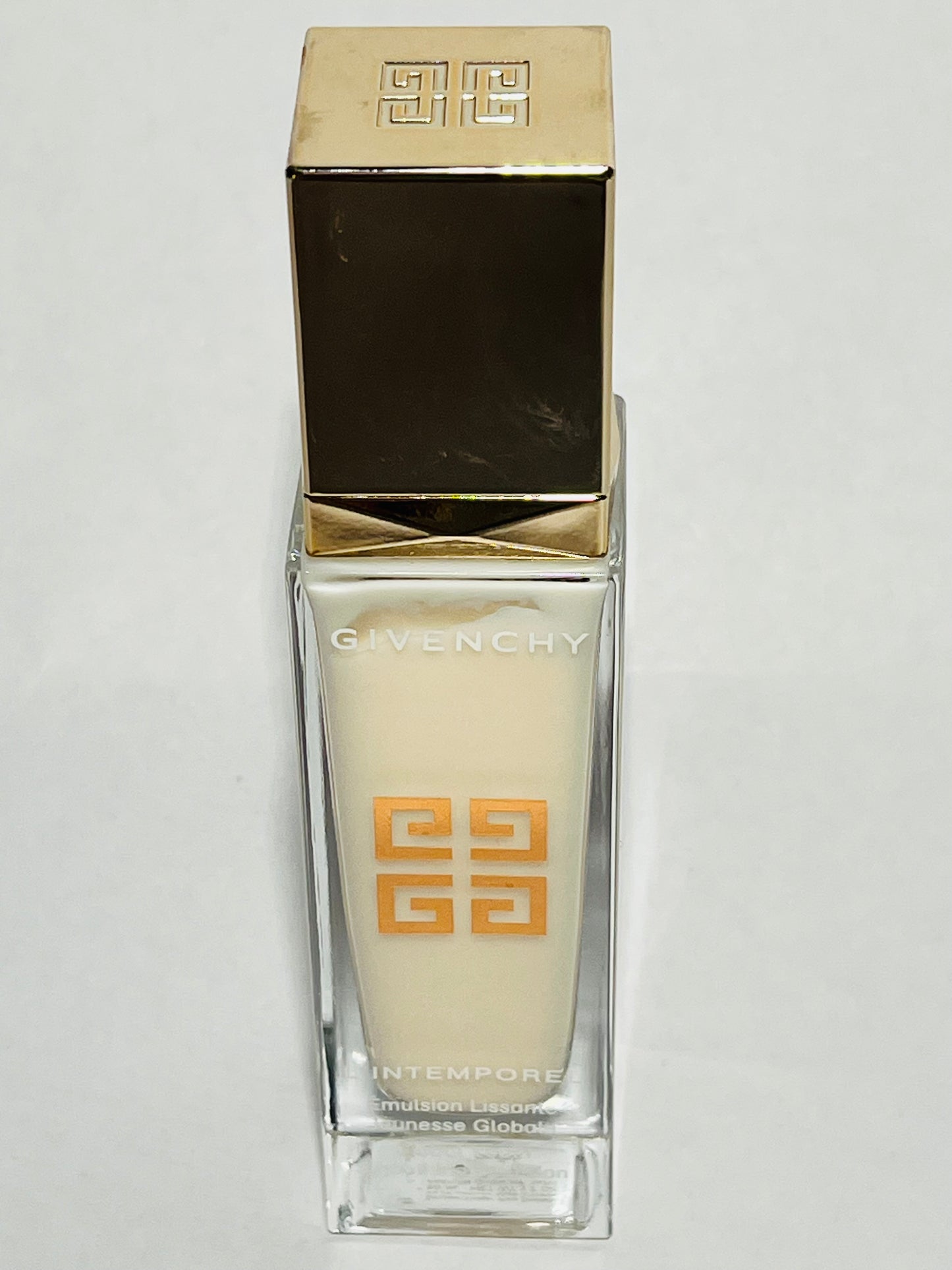 Givenchy L'Intemporel Global Youth Smoothing Emulsion 50 ml