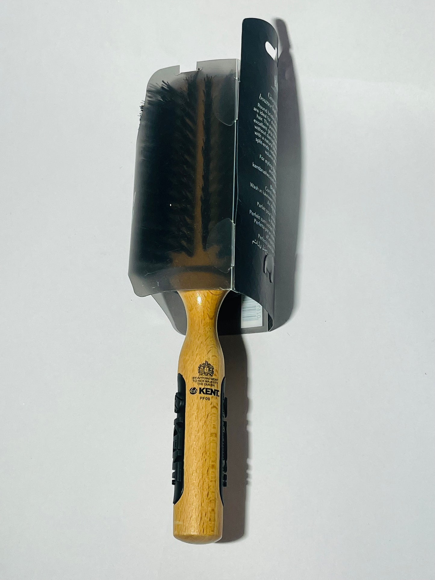 Kent PF09 Large Round- Perfect for Curling, shaping and straightening Brush-70mm
