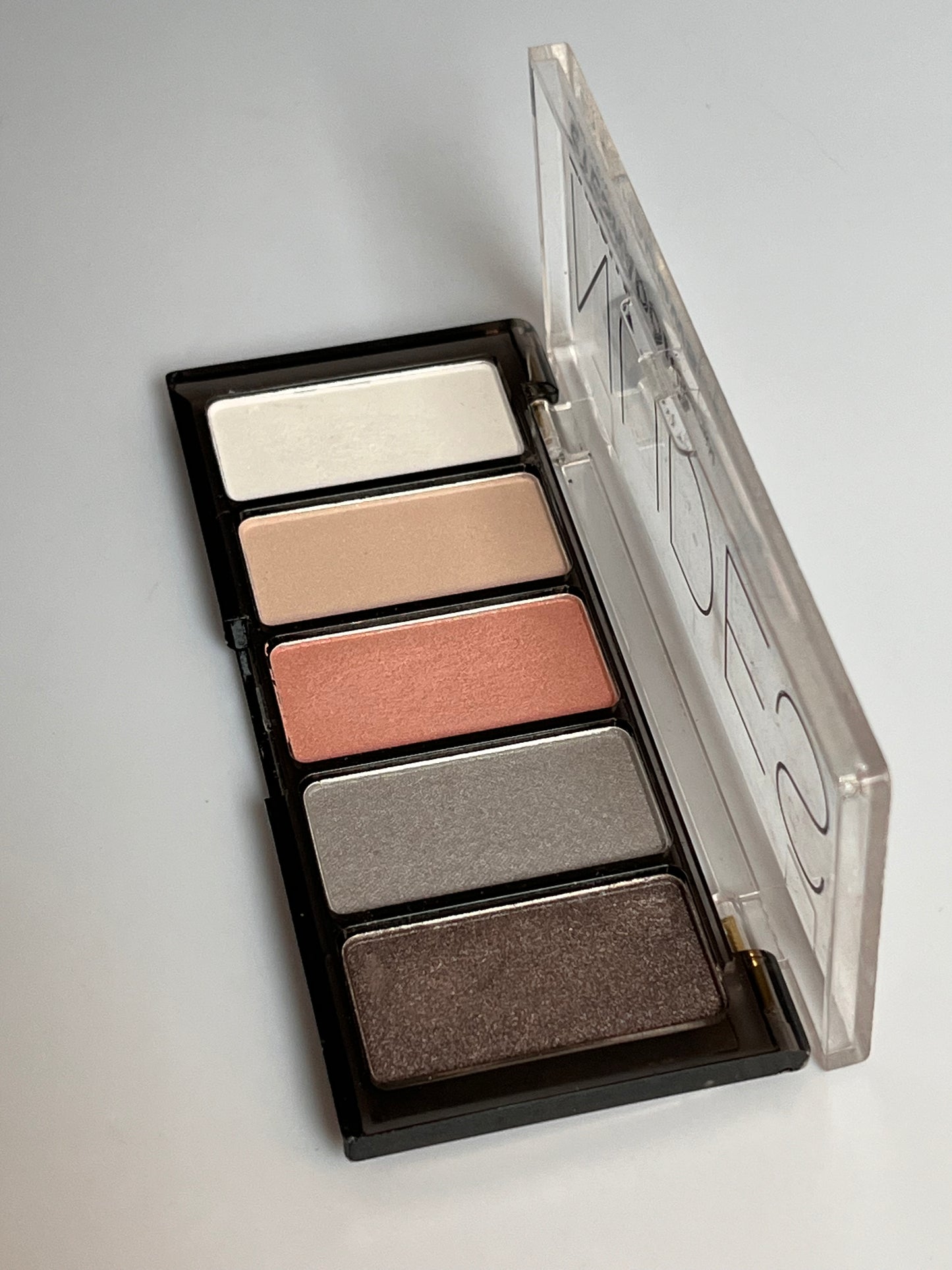 NUDES EYESHADOW by H&M