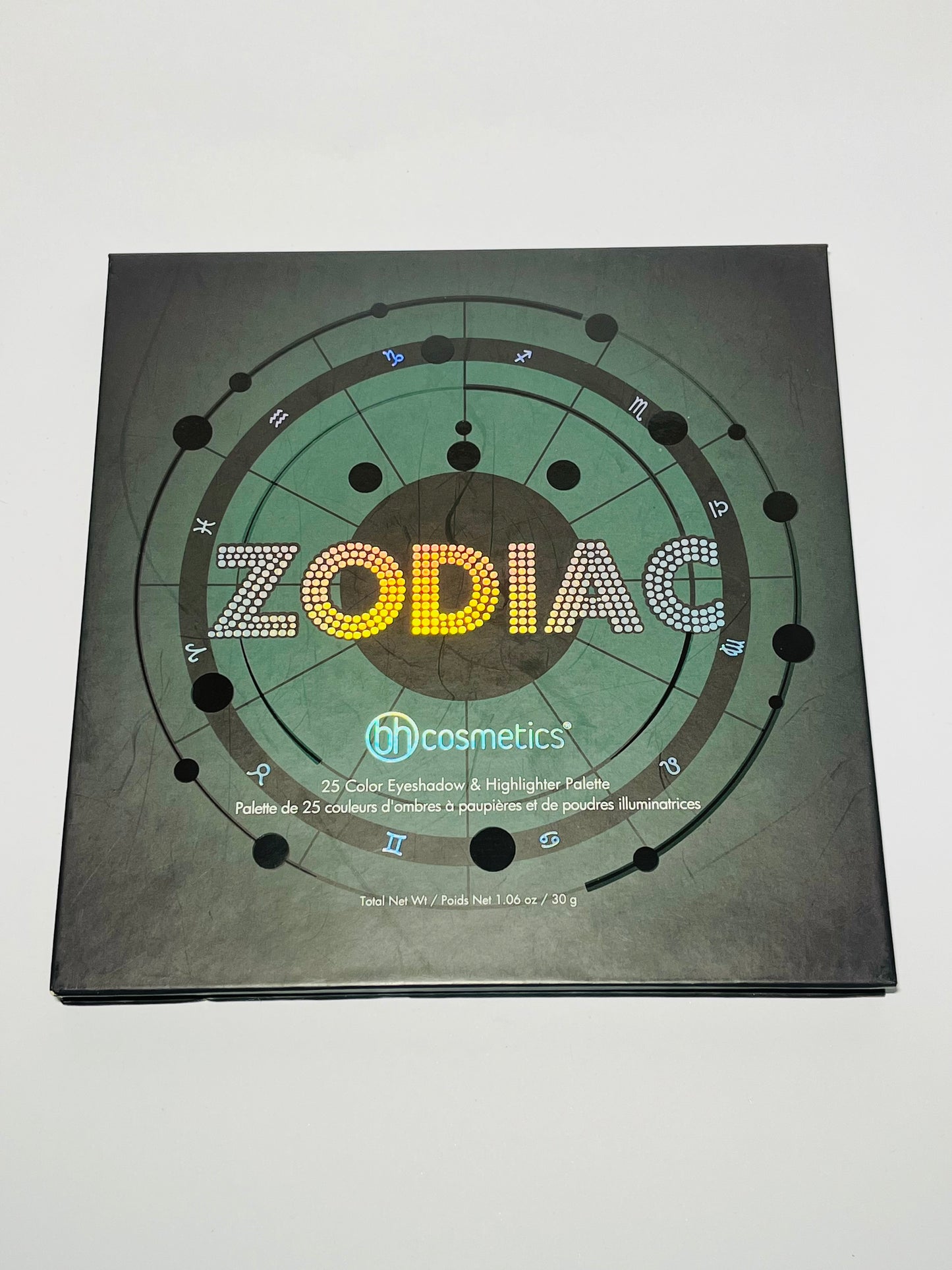 BH Cosmetics Zodiac 25 Color Eyeshadow &amp; Highlighter Palette
