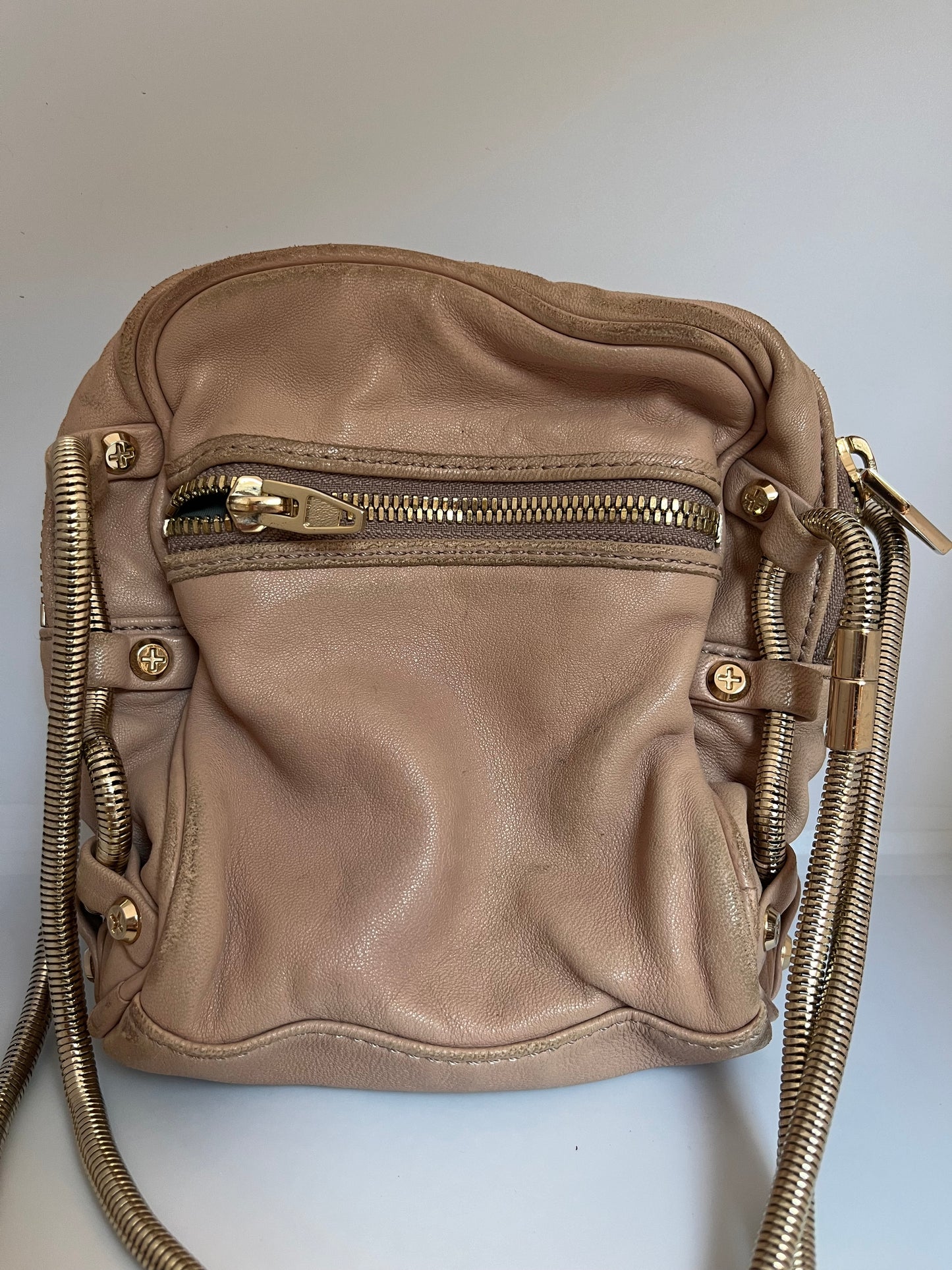 Liten skulderveske designet av Alexander Wang