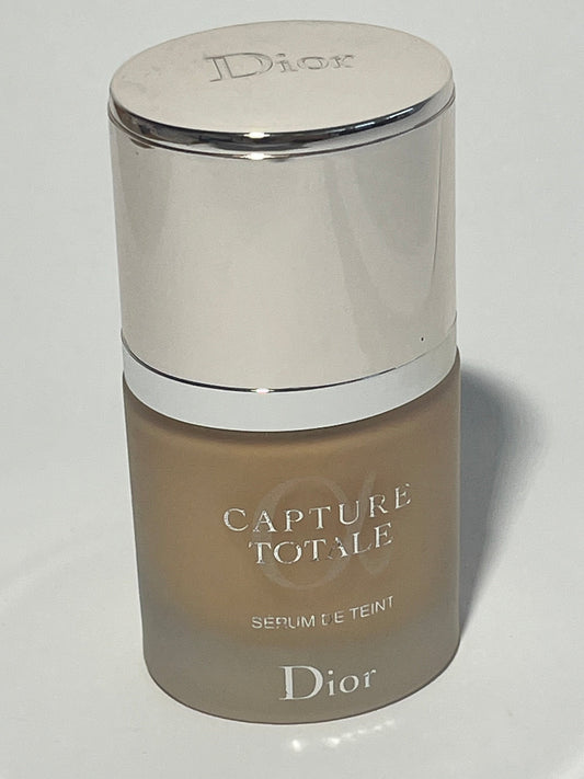 Dior Capture Totale Serum Foundation