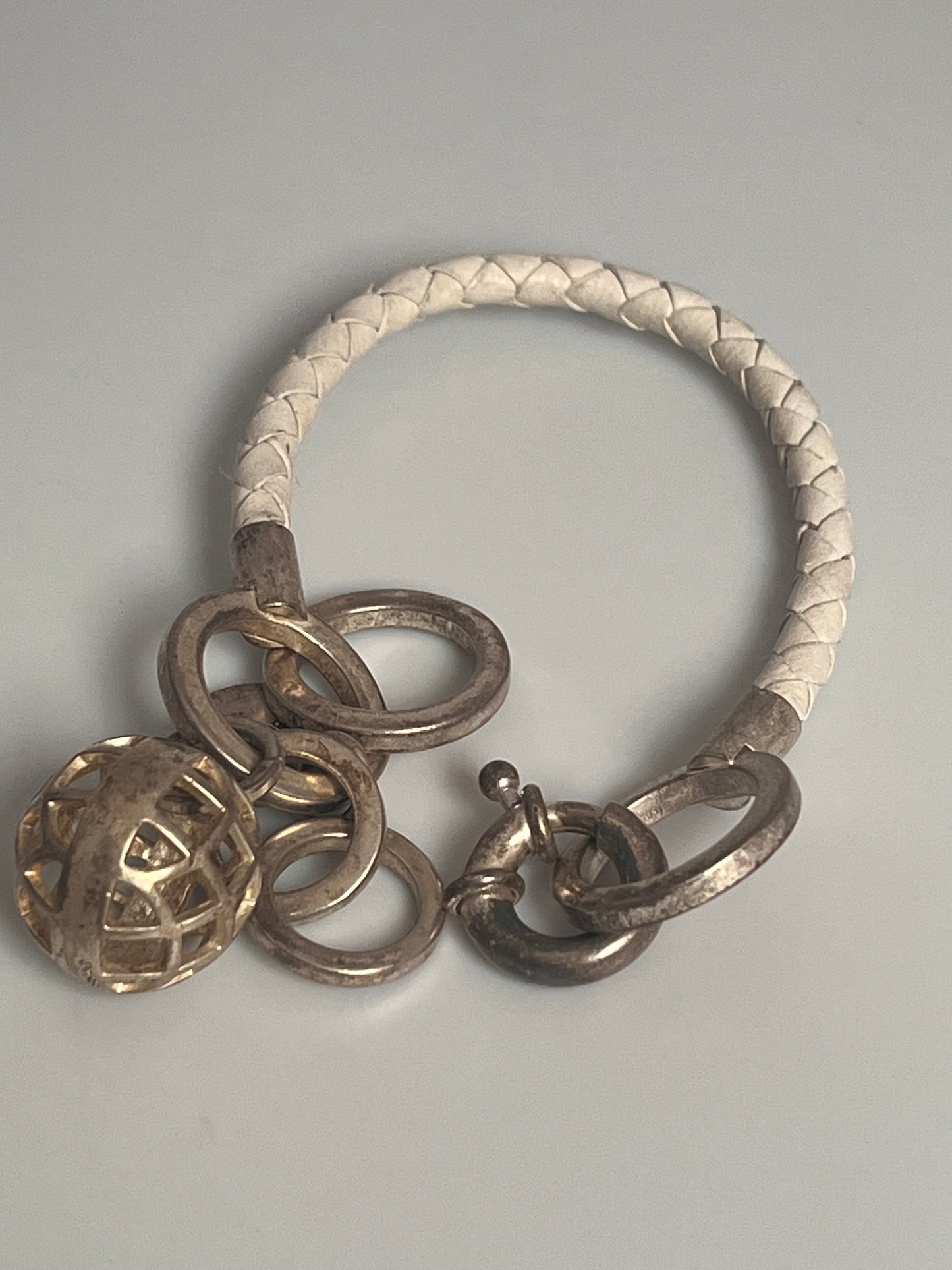 DYRBERG/KERN armbånd med hvit reim