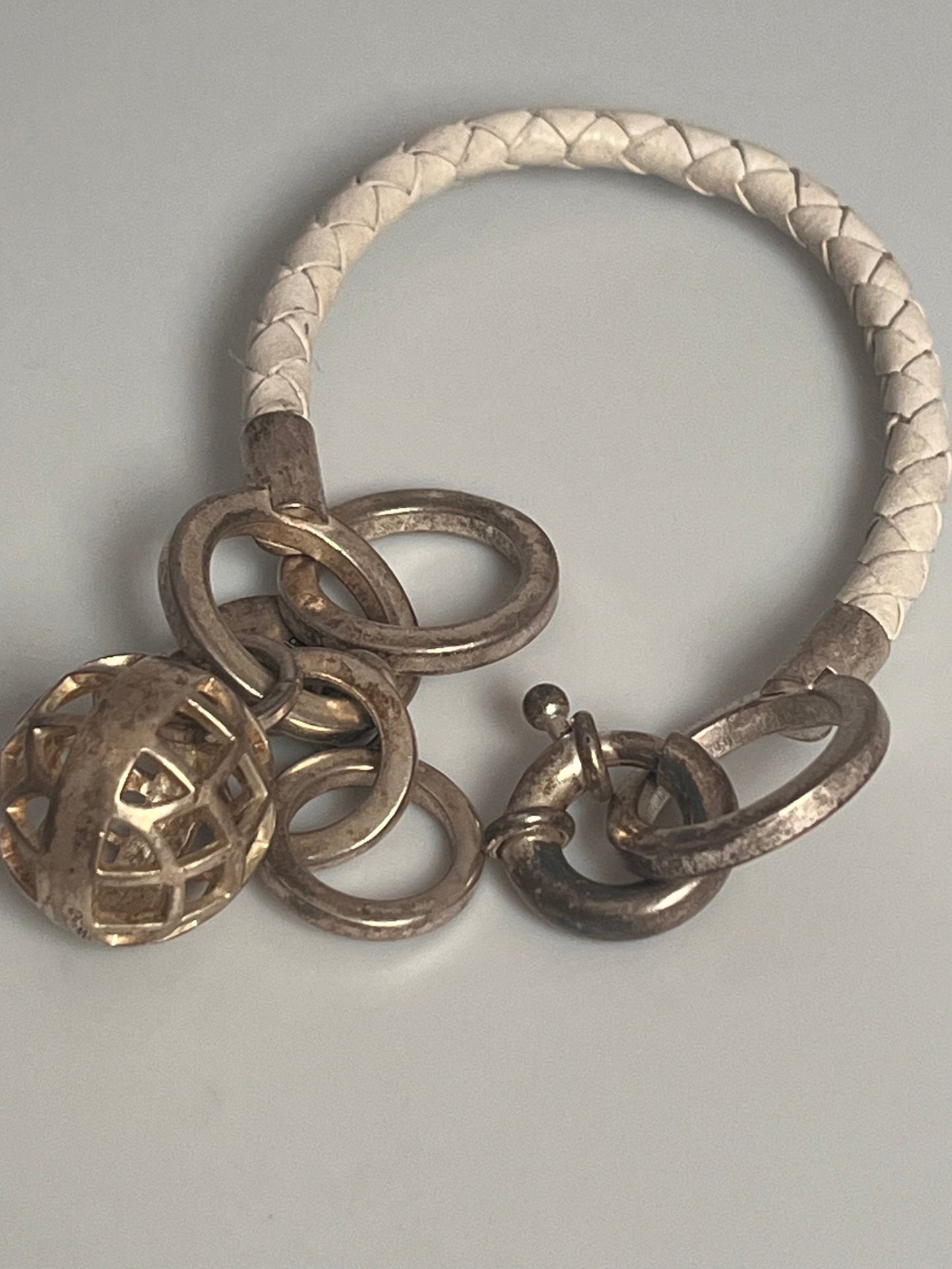 DYRBERG/KERN armbånd med hvit reim