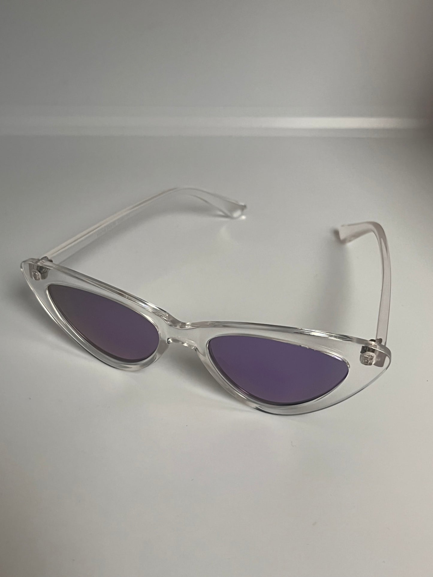 Solbriller Cat Eye Gjennomsiktig ramme med lilla glass