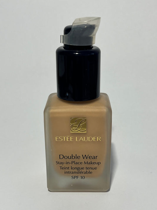 Estée Lauder Double Wear Stay-in-Place Makeup