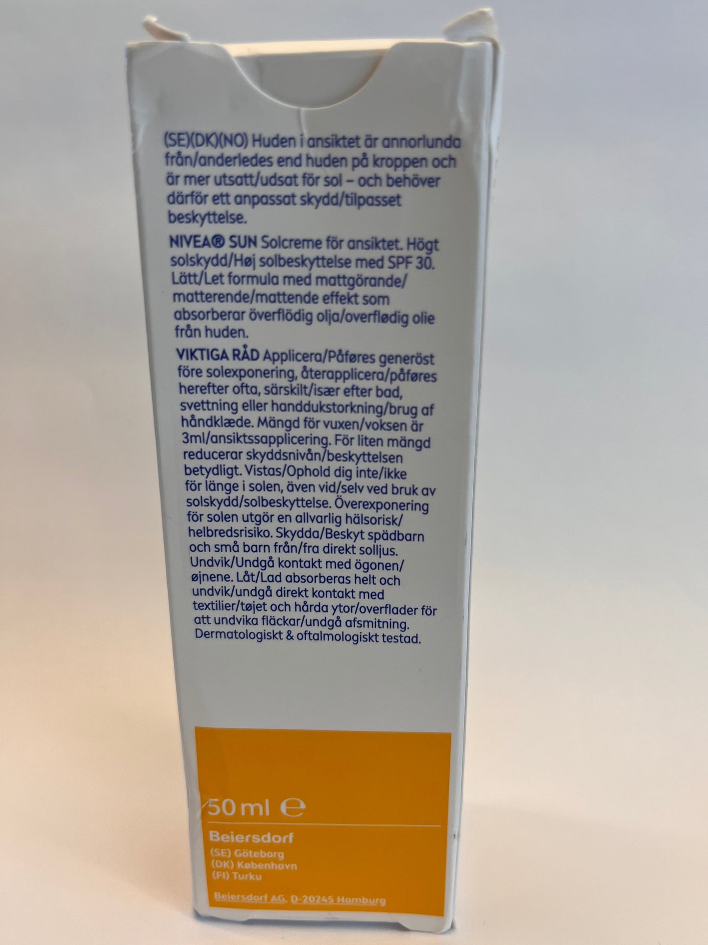 NIVEA Sun Shine Control Mattyfing Effect 30 high