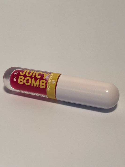 Essence JUICY GLOW JUICY BOMB- lip oil