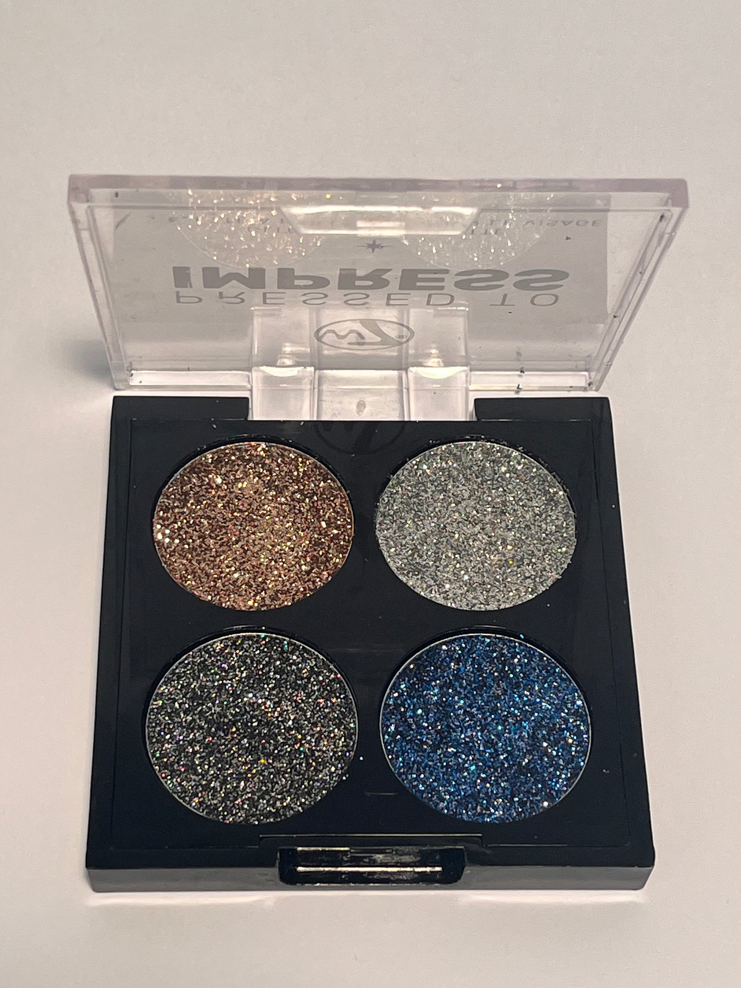 W7 PRESSED TO IMPRESS- Glitter face palette