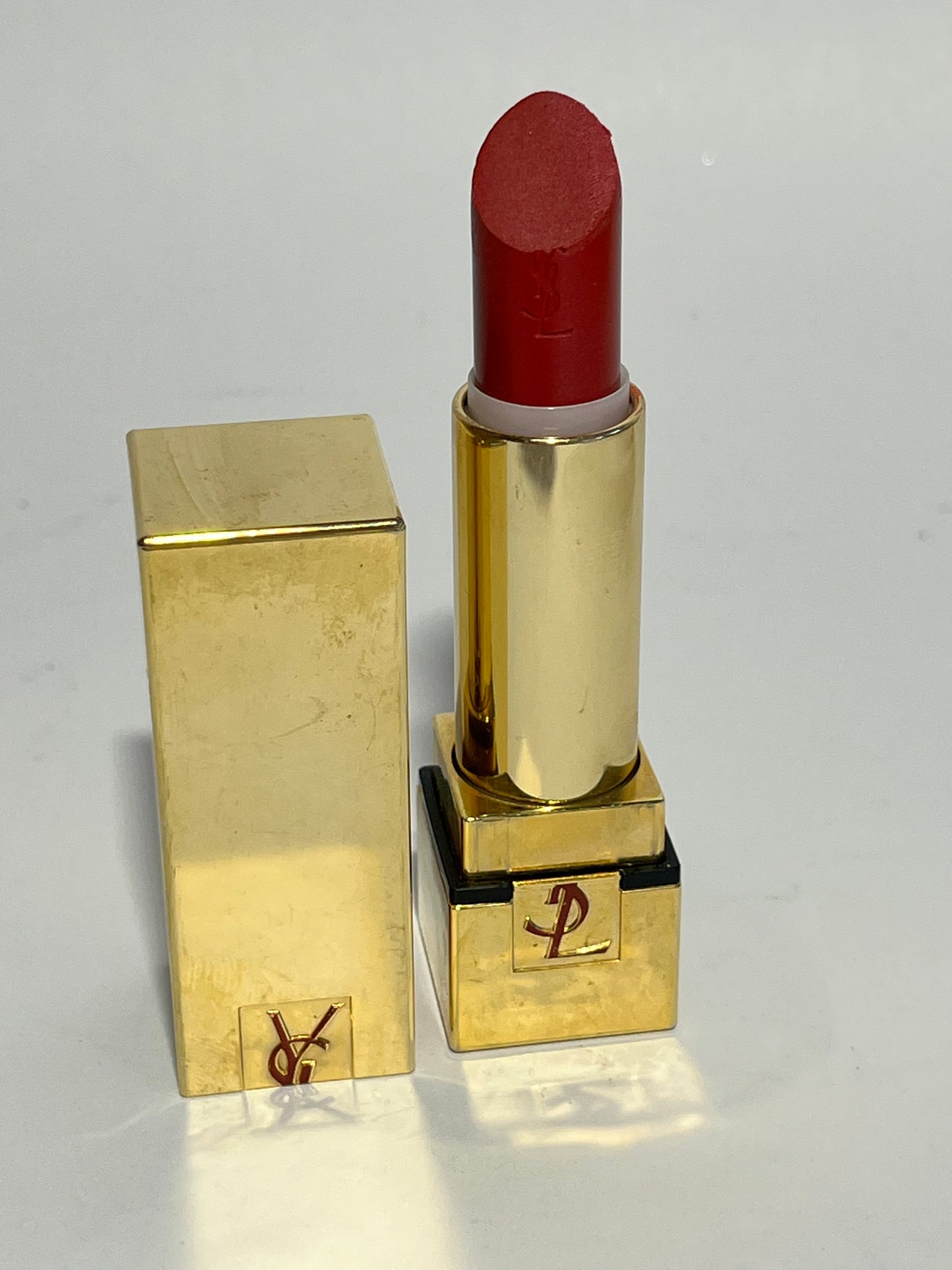 Yves Saint Laurent Rouge Pur Couture 40
