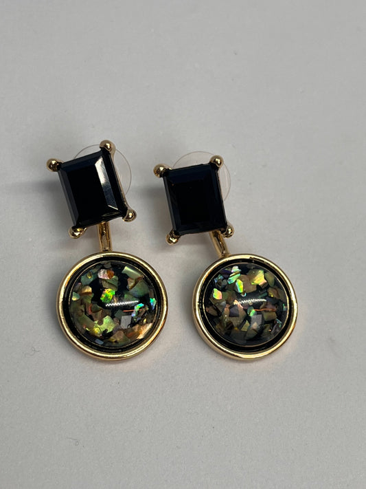 Øredobb -vintage stil med svart rund detalj