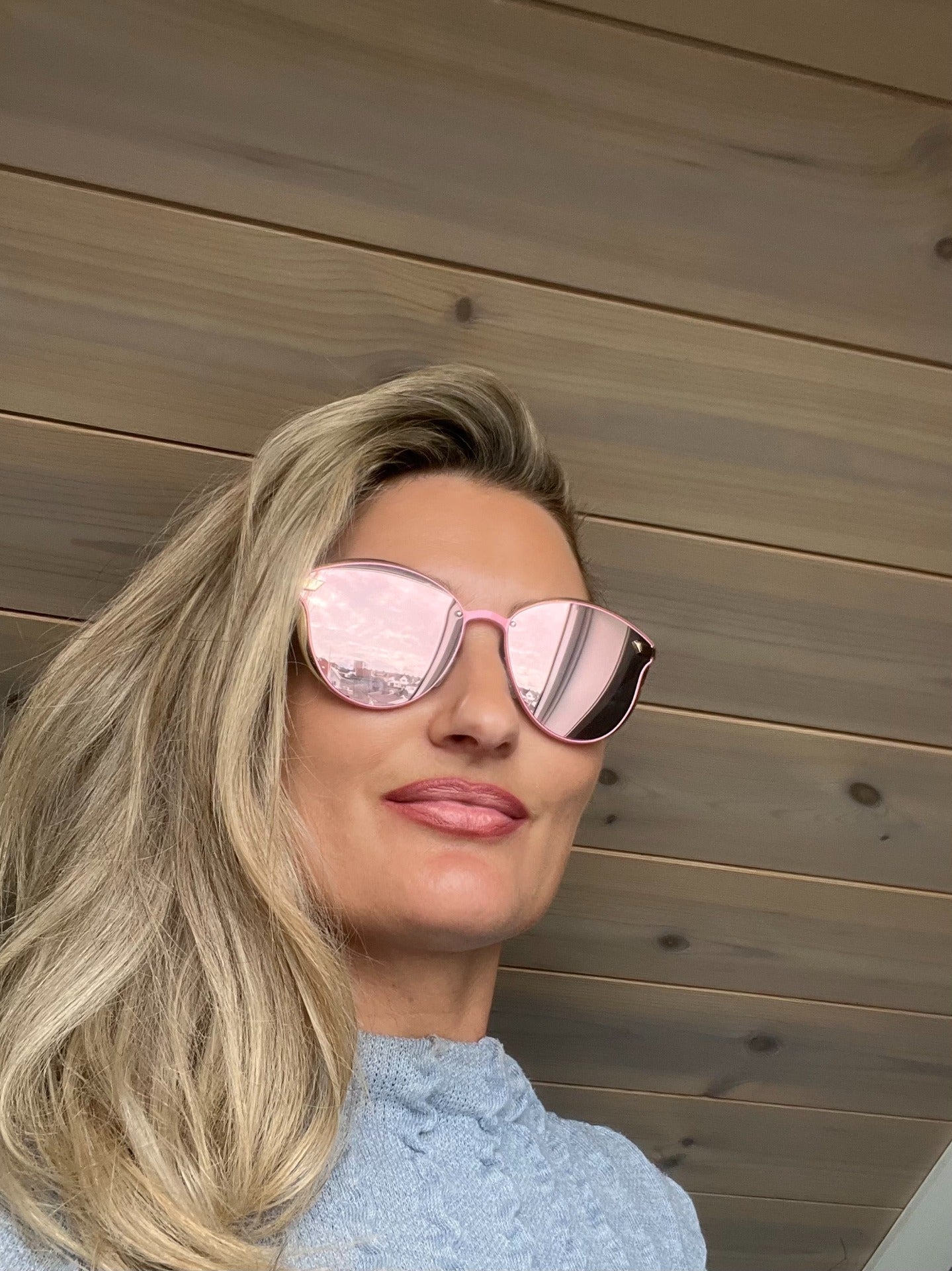 Solbriller  Rosafarget med speilglass