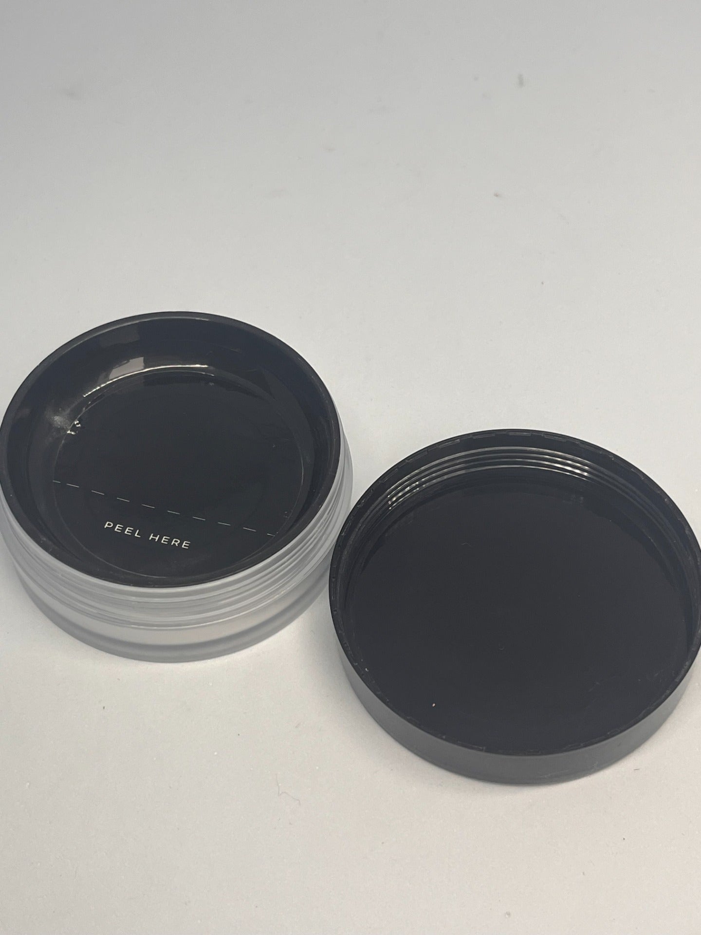 SUPERFINE POWDER TRANSLUCENT- Linda Johansen 12g