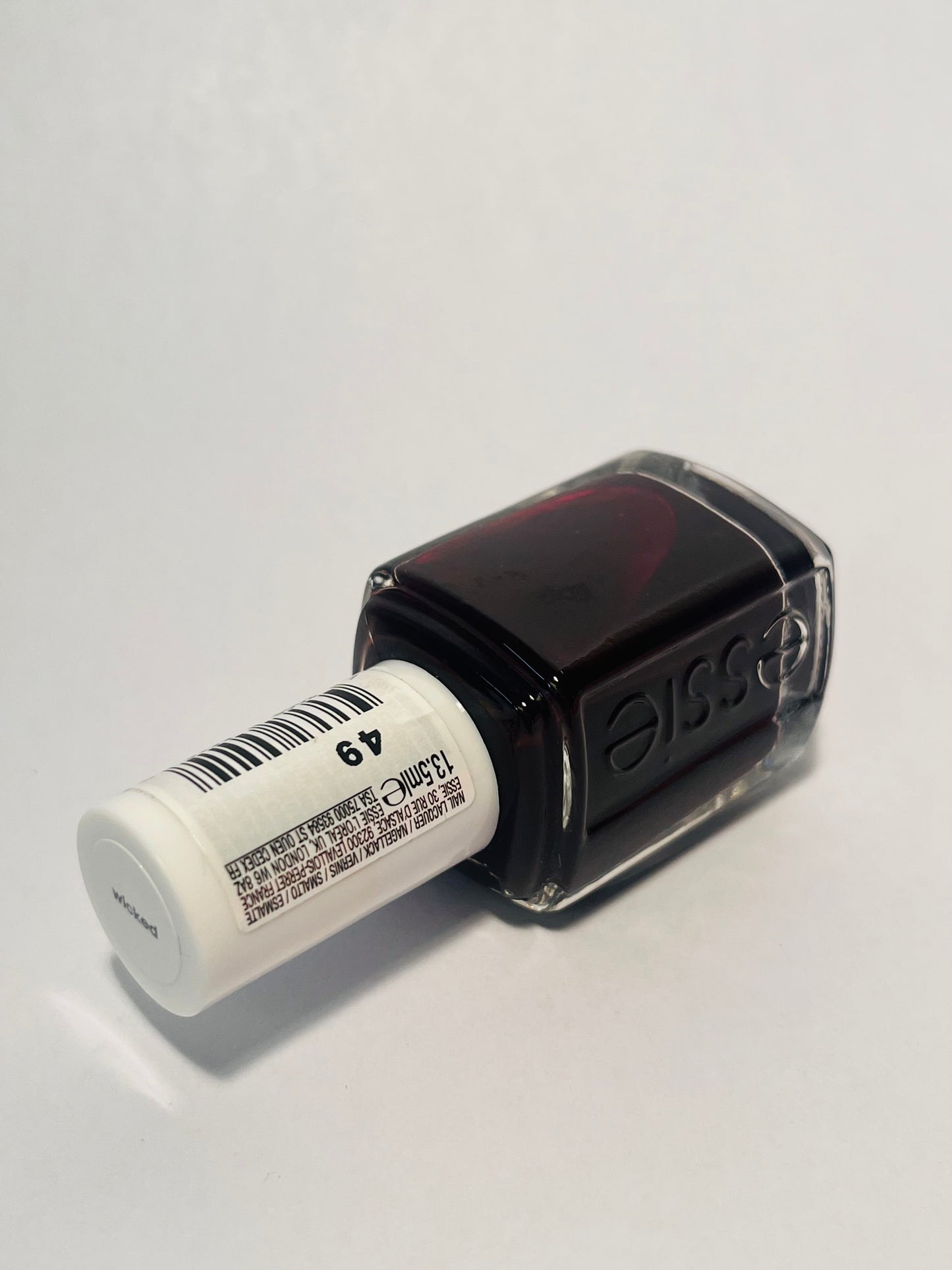 Essie Nail Lacquer 49 wicked