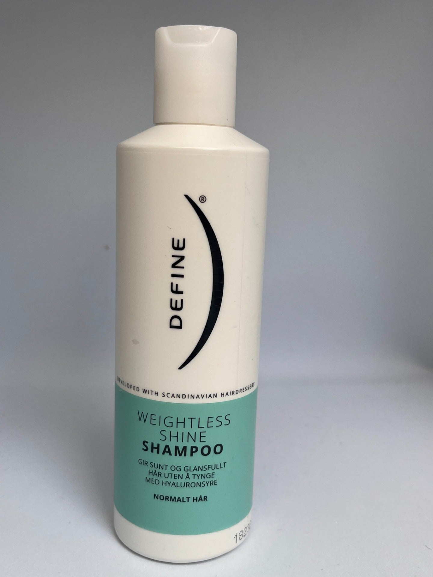 Define Weightless Shine Shampoo