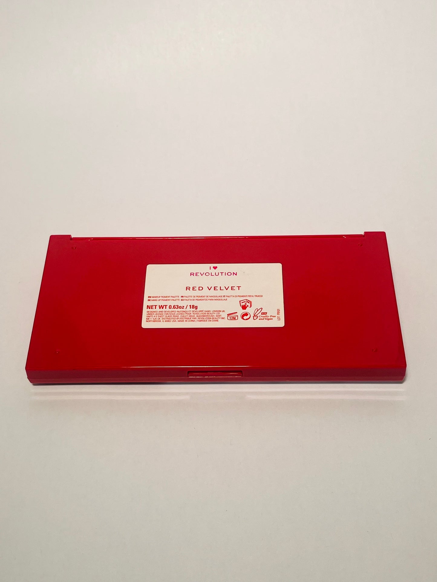 I Heart Revolution Eyeshadow Palette Red Velvet