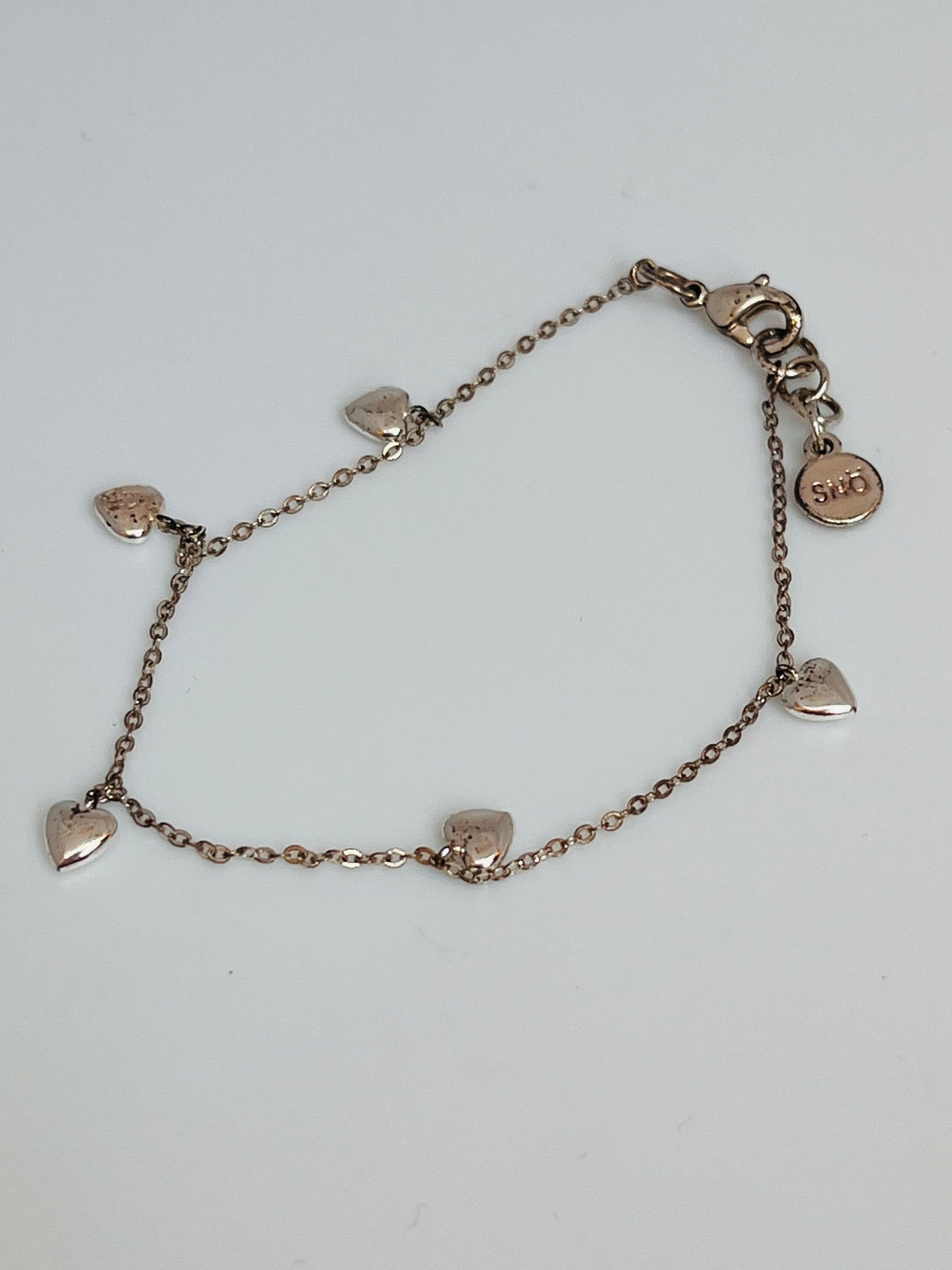 SNÖ of Sweden- Armbånd med hjerter- Sølvfarget