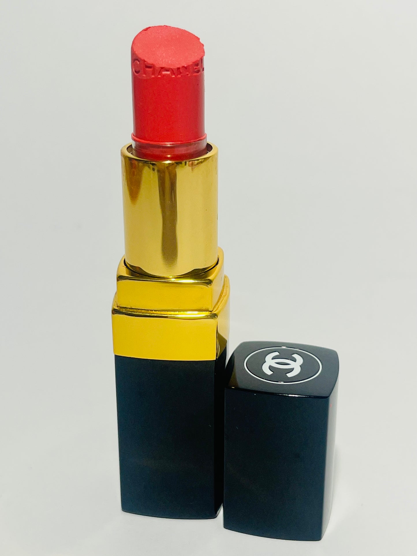 Chanel Rouge Coco Hydrating Crème Lip Colour 39 PARADIS
