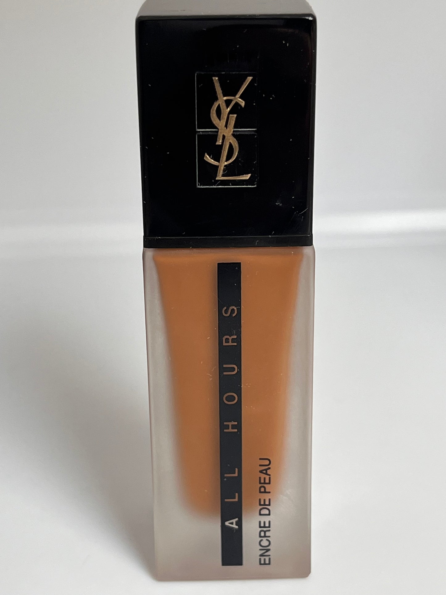 Yves Saint Laurent  Touche Éclat Le Teint Foundation B75 Hazelnut